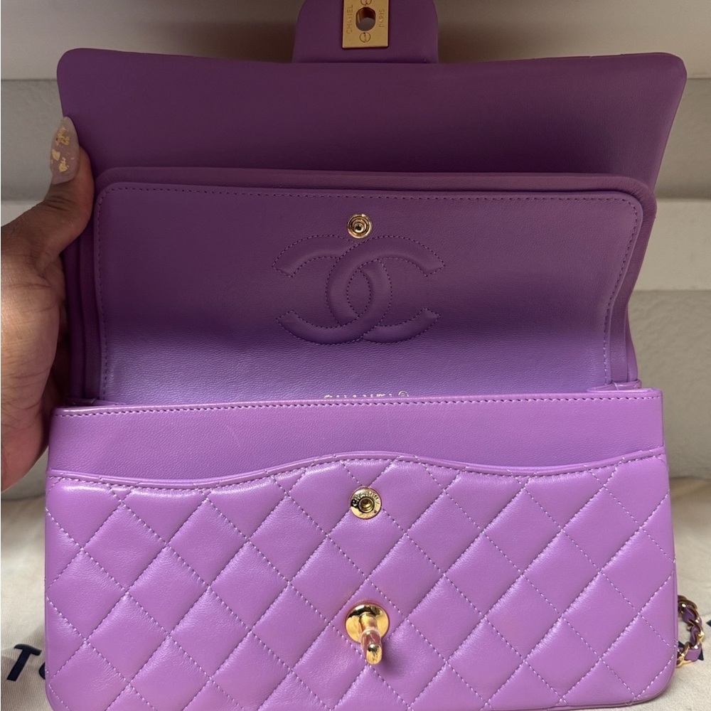 END OF YEAR SALE CHANEL Classic Lavender Quilted Shoulder Double Flap Bag - Picture 6 of 8